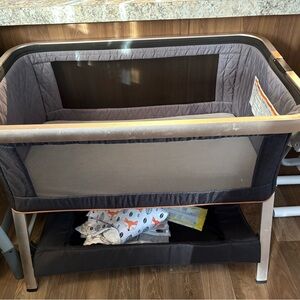 Monbebe Bassinet suite slumber Bassinet